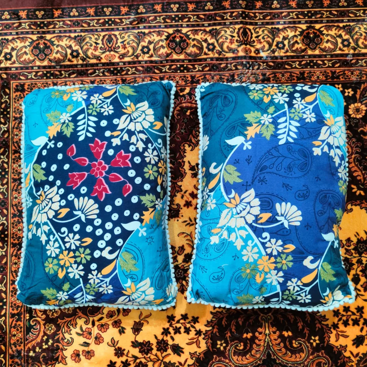 5-Peice Bedding Set Pom Pom thumbnail 3