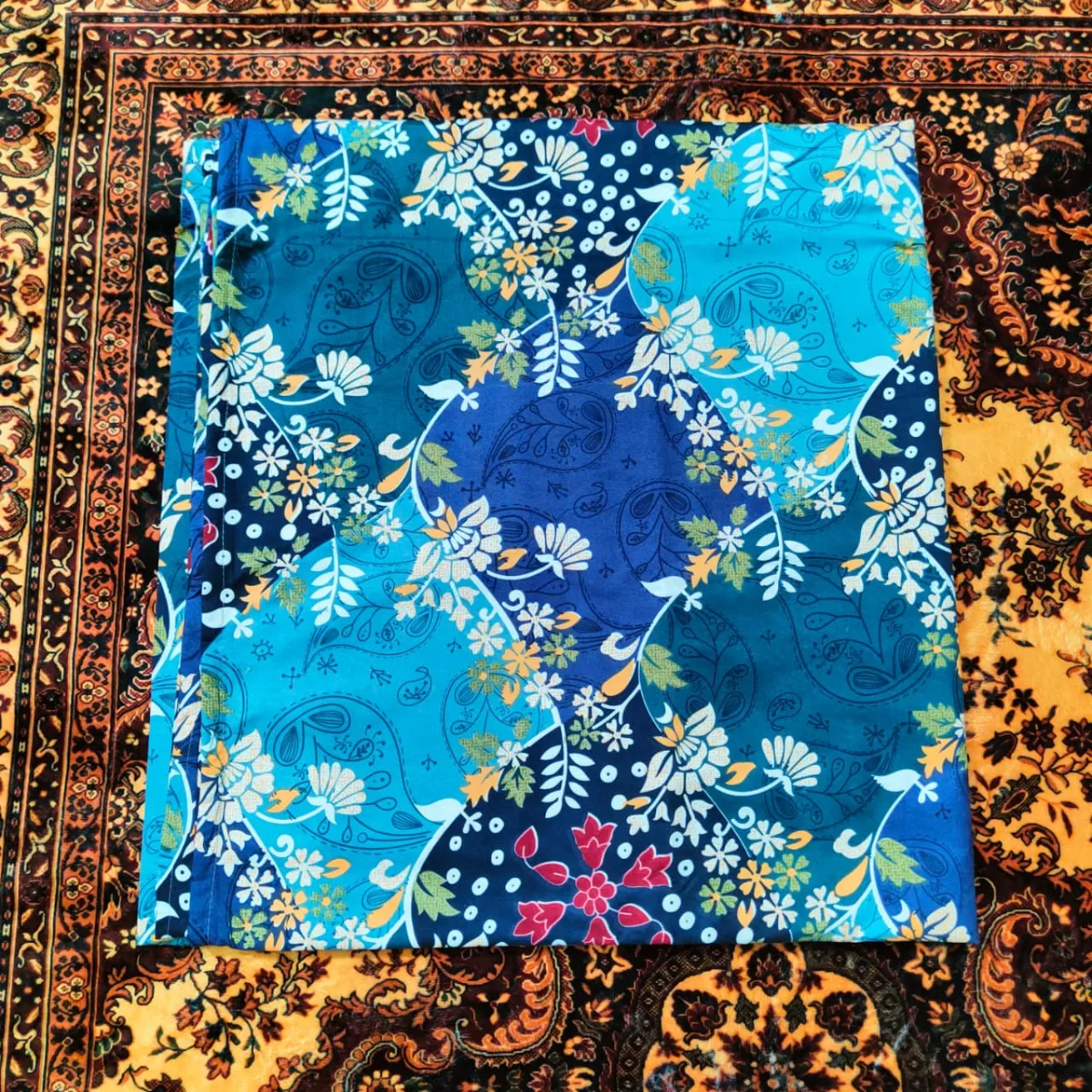 5-Peice Bedding Set Pom Pom thumbnail 5