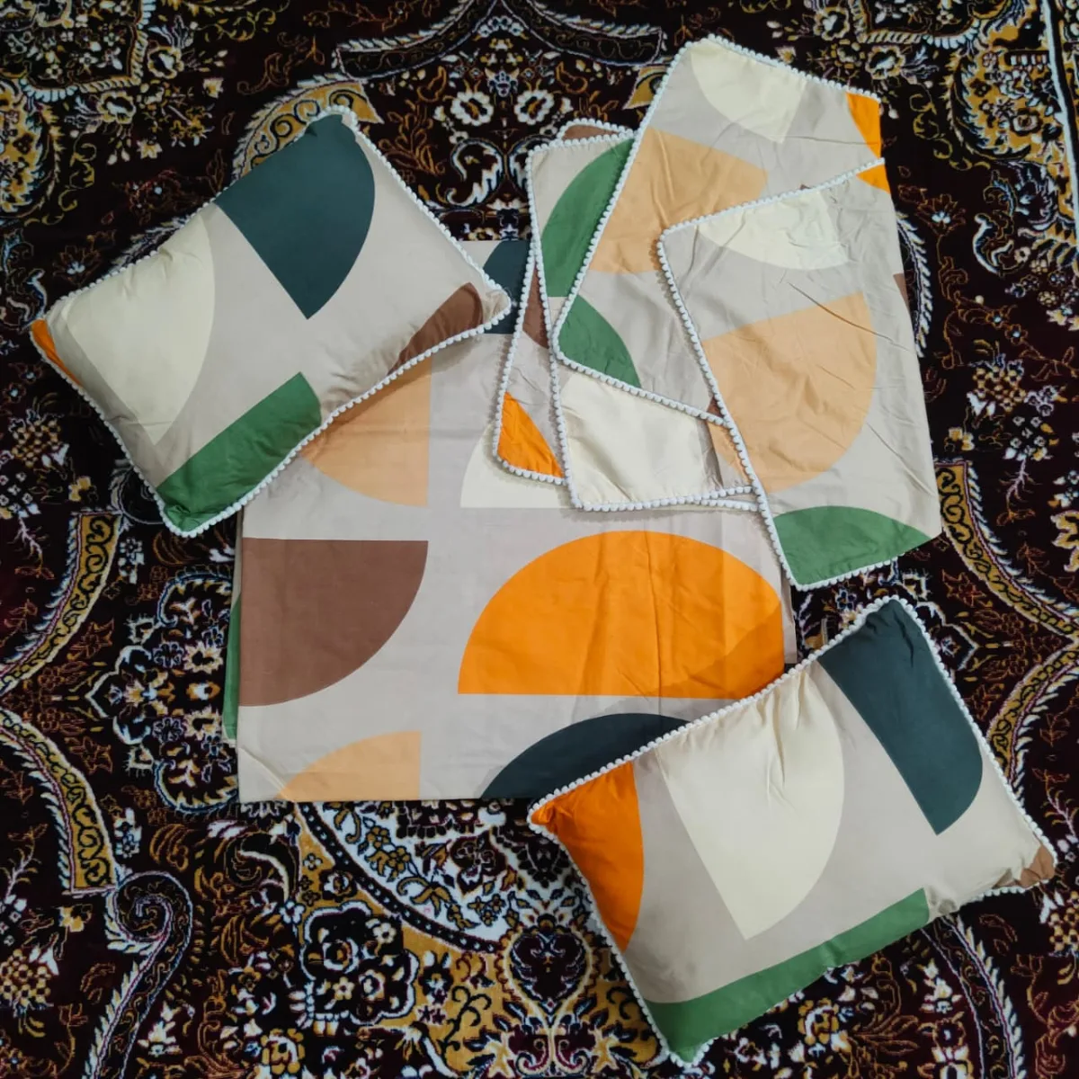 5-Peice Bedding Set Pom Pom thumbnail 2