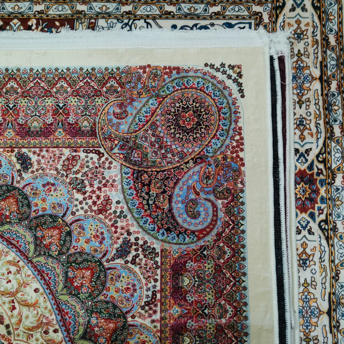 Berlin Carpet (5×7 Feet) thumbnail 3