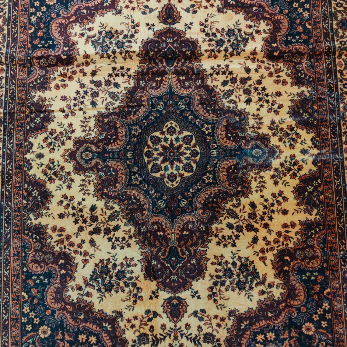 Berlin Carpet (5×7 Feet) thumbnail 2