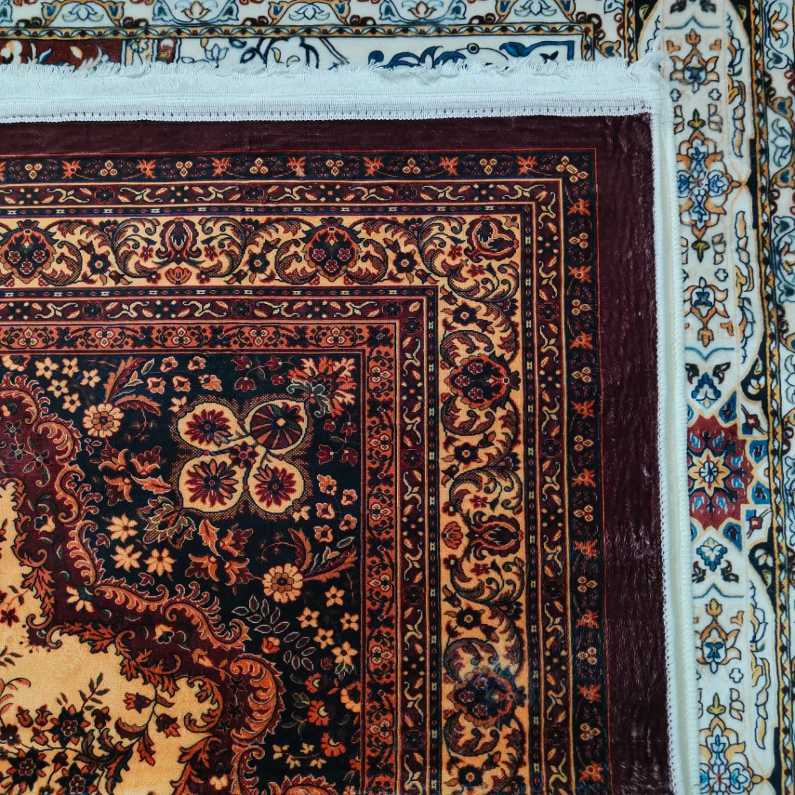 Berlin Carpet (5×7 Feet) thumbnail 3