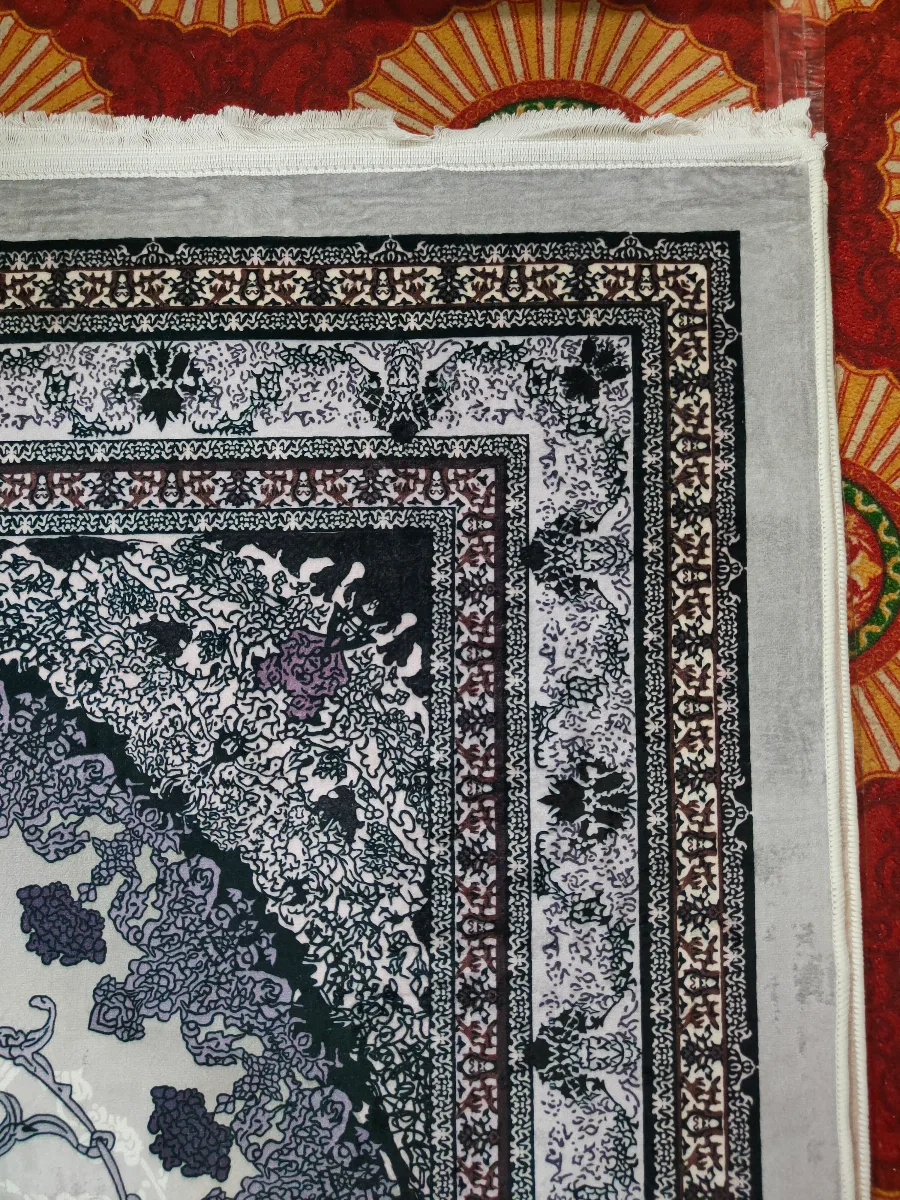 Berlin Carpet (6×9 Feet) thumbnail 3
