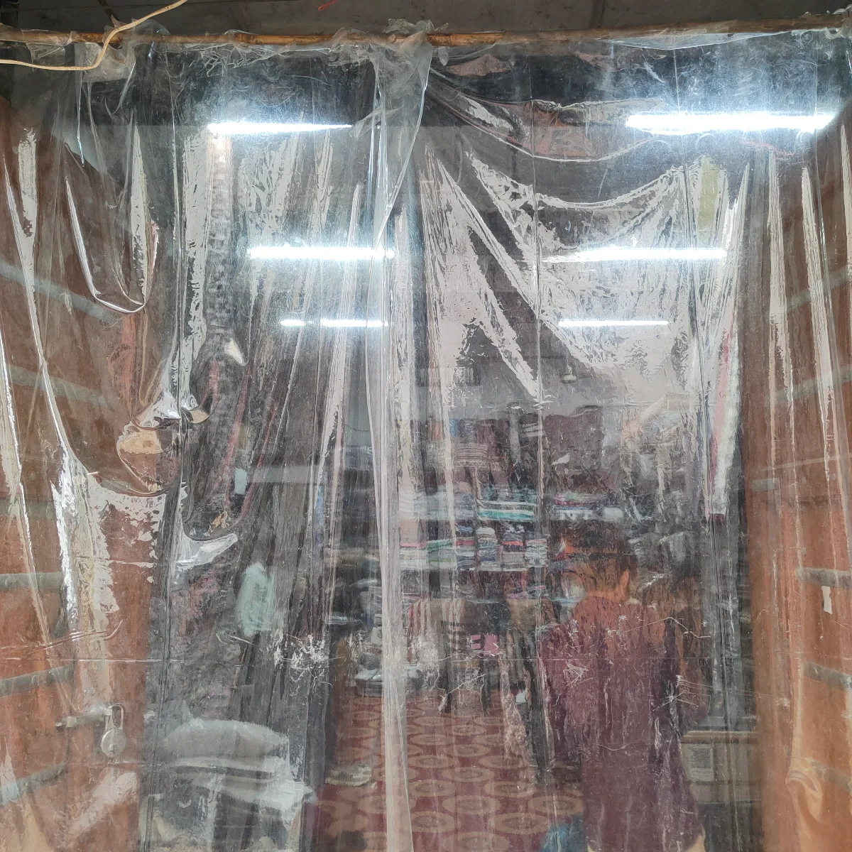 AC Curtain Transparent thumbnail 2